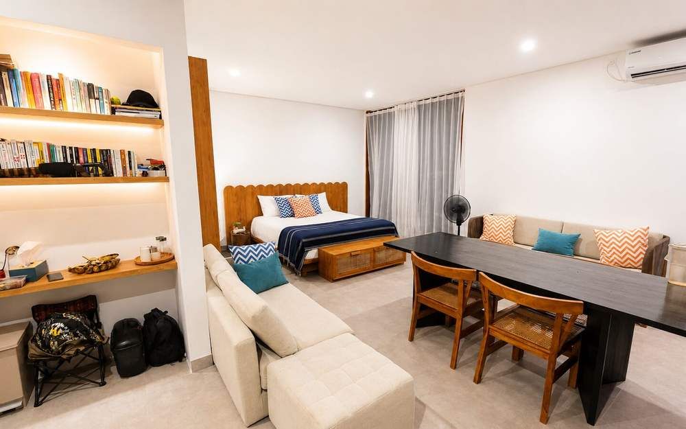 Studio unit, finished and furnished, with bed, sofa and dining table